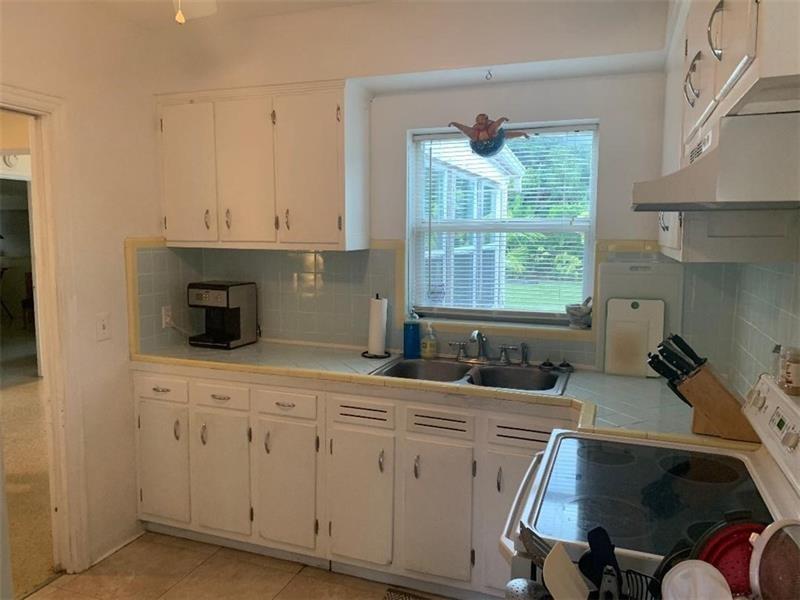 Poinsettia Heights - Residential Lease