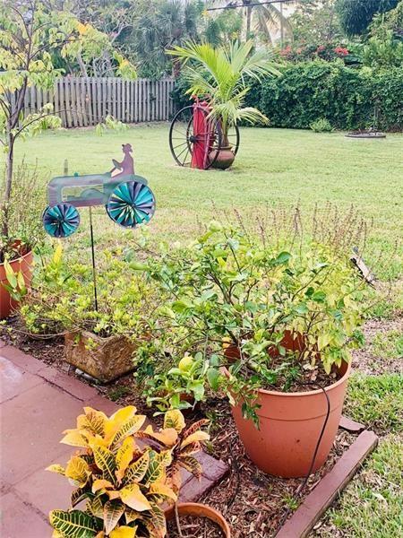 Poinsettia Heights - Residential Lease