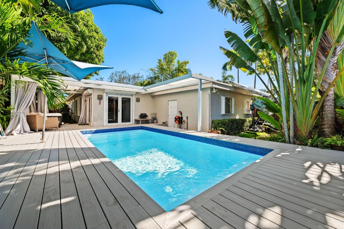 POINSETTIA HEIGHTS RIVER ADD - Residential