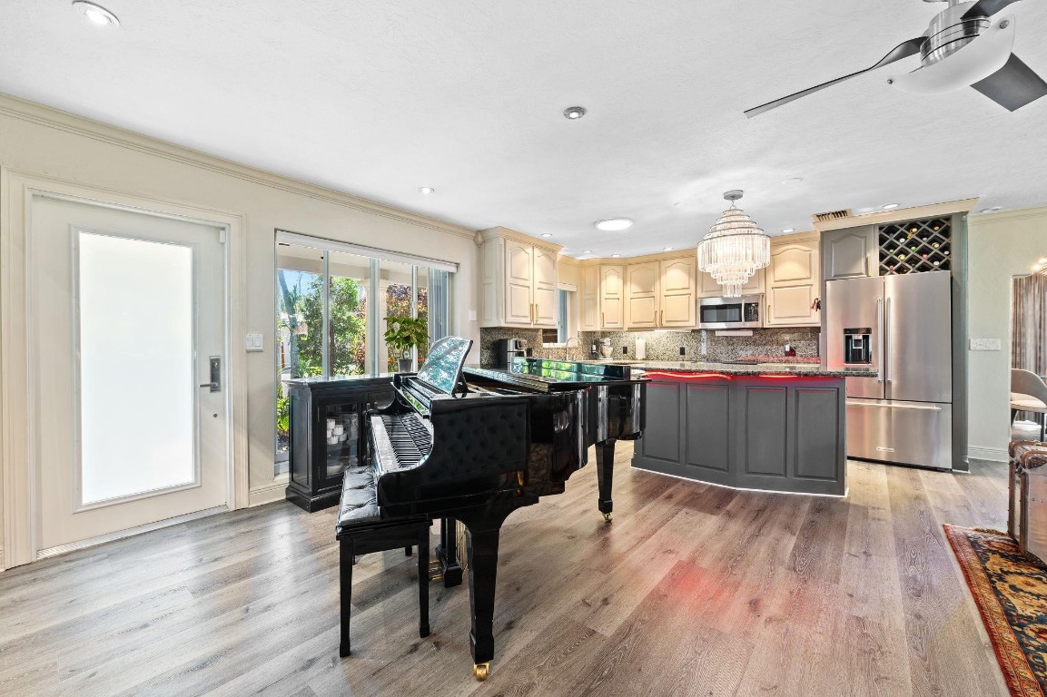 POINSETTIA HEIGHTS RIVER ADD - Residential