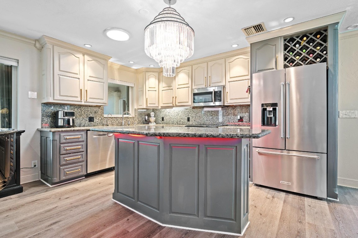 POINSETTIA HEIGHTS RIVER ADD - Residential