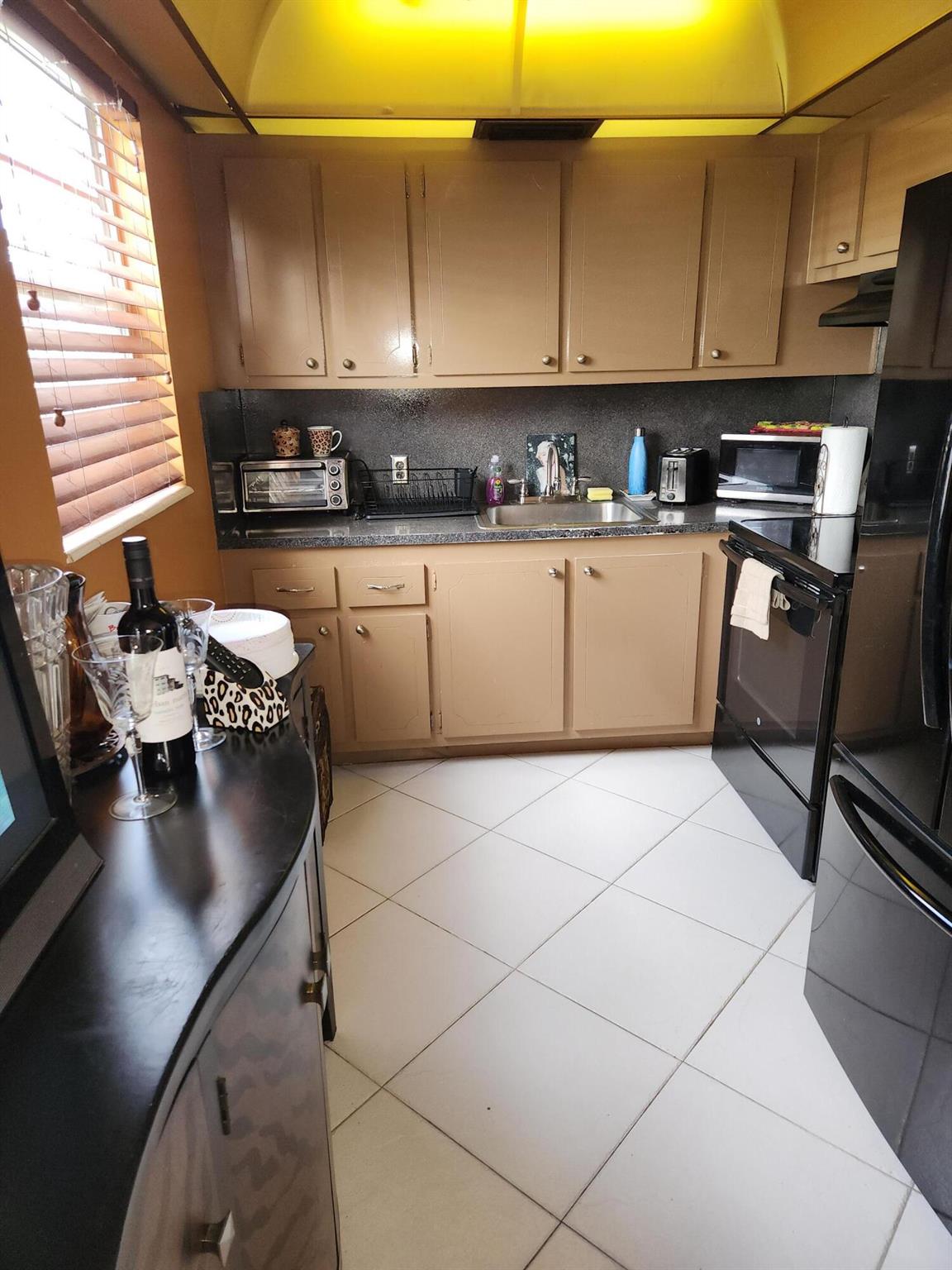 MANSFIELD AT CENTURY VILL - Residential