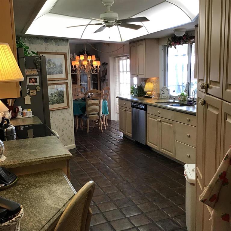 HUNT CLUB COLONY - Residential