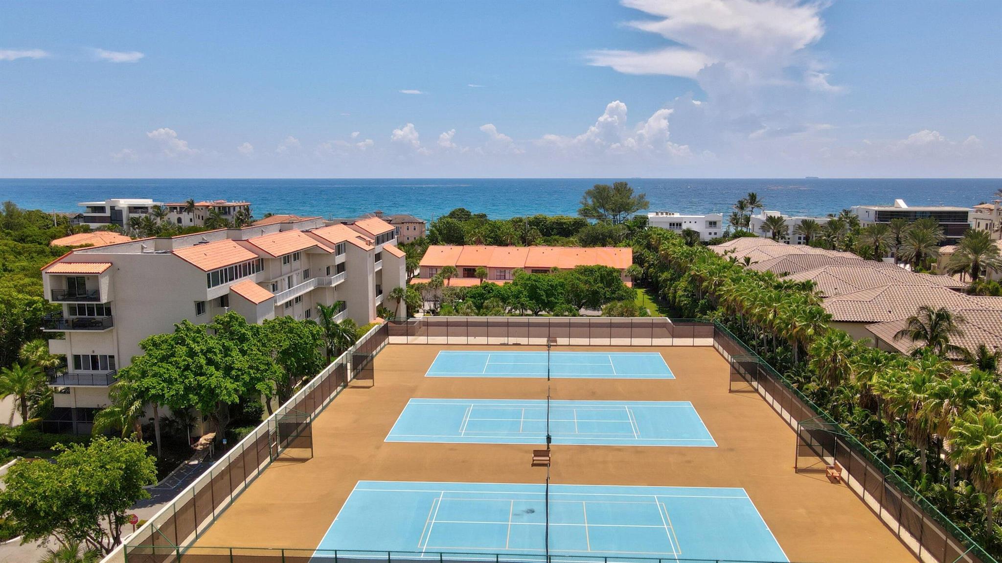 REGENGY HIGHLAND CLUB CON - Residential