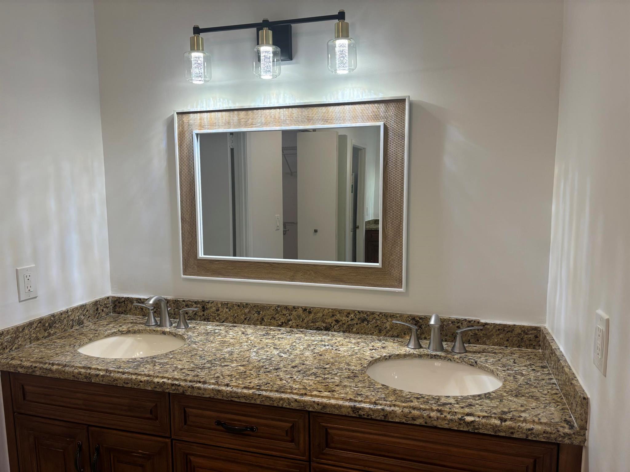 REGENGY HIGHLAND CLUB CON - Residential