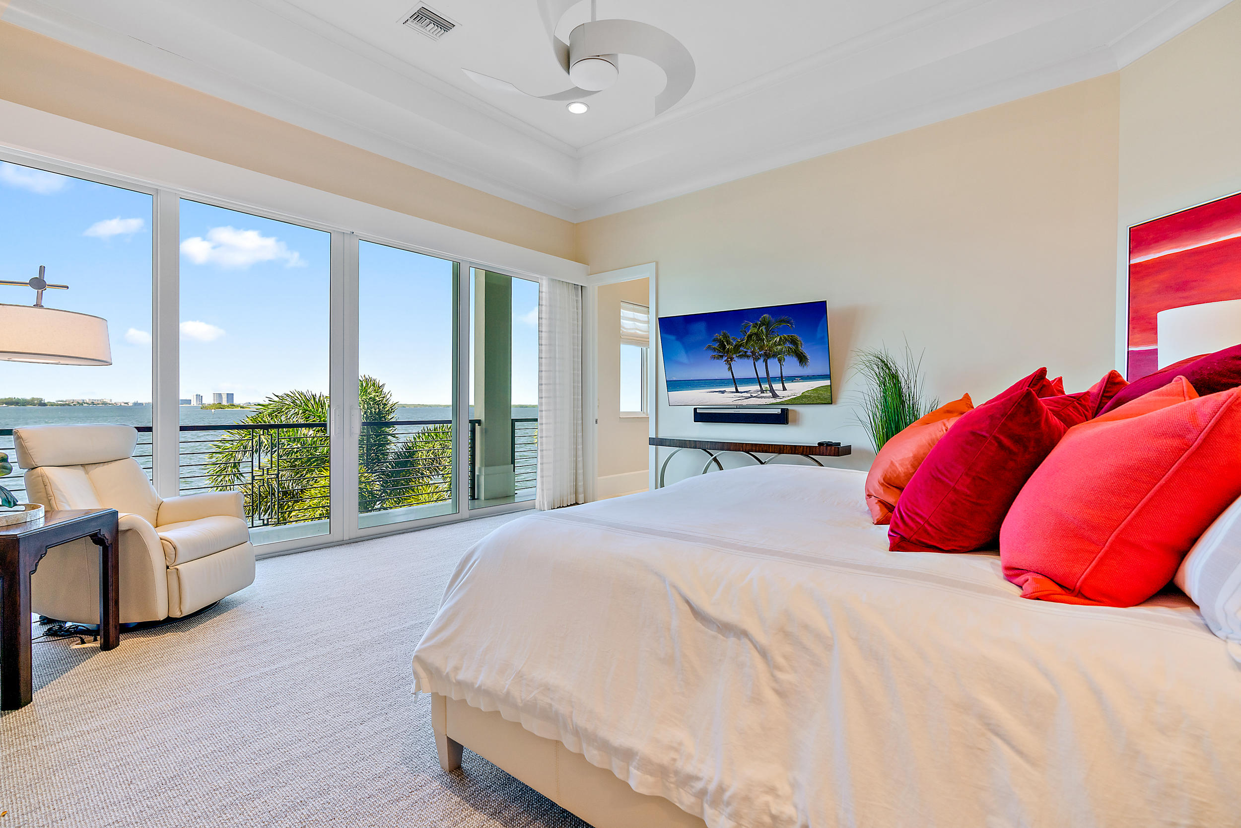 PINE POINT - Residential