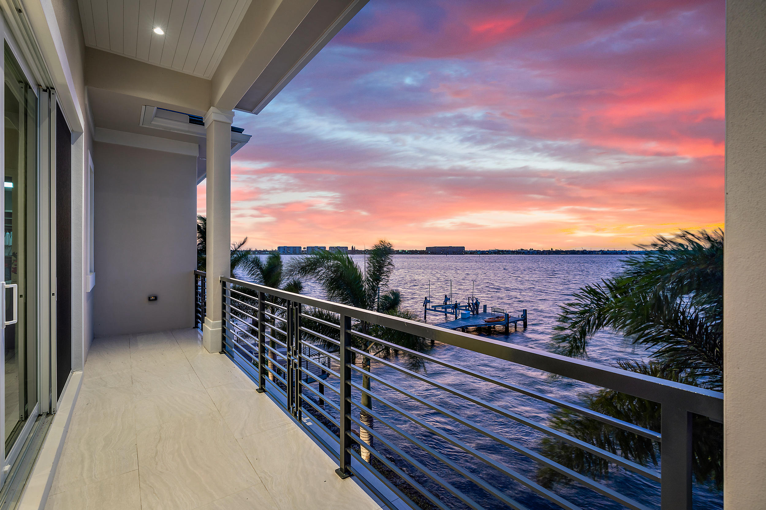 PINE POINT - Residential