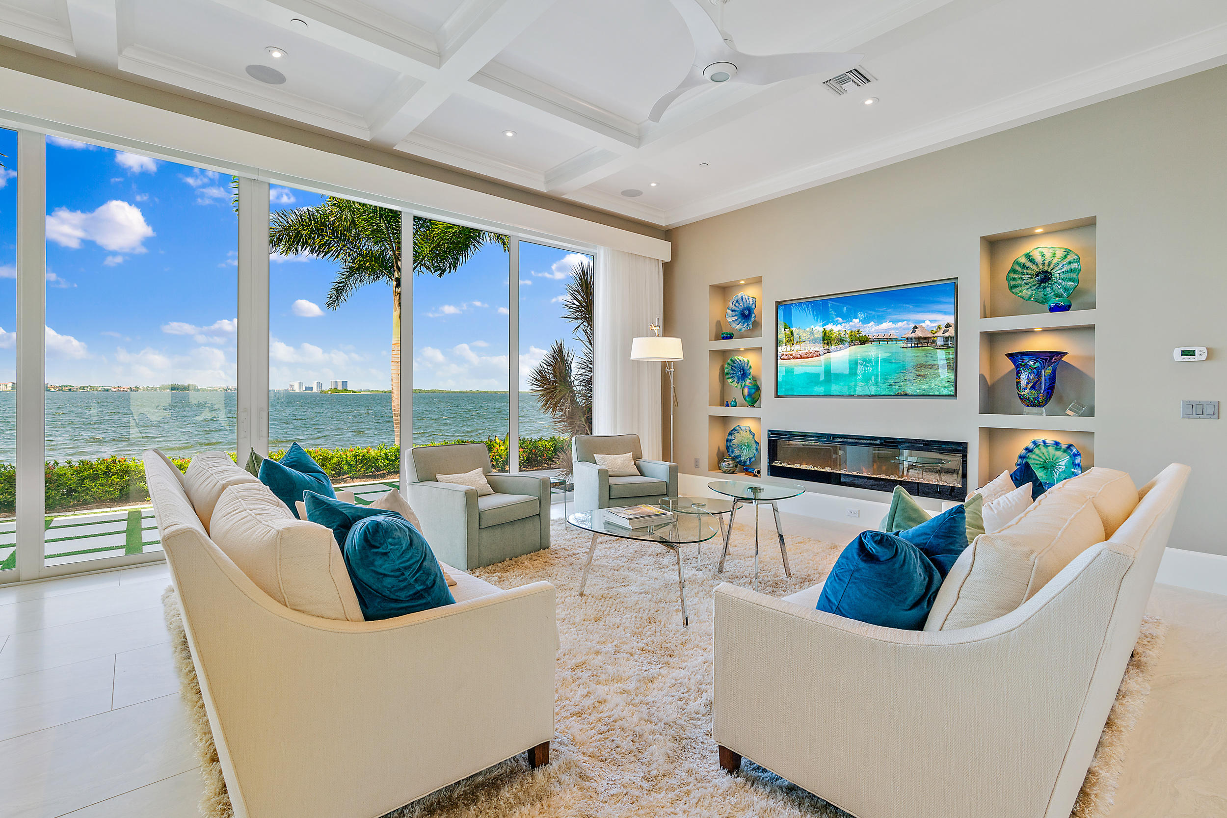 PINE POINT - Residential