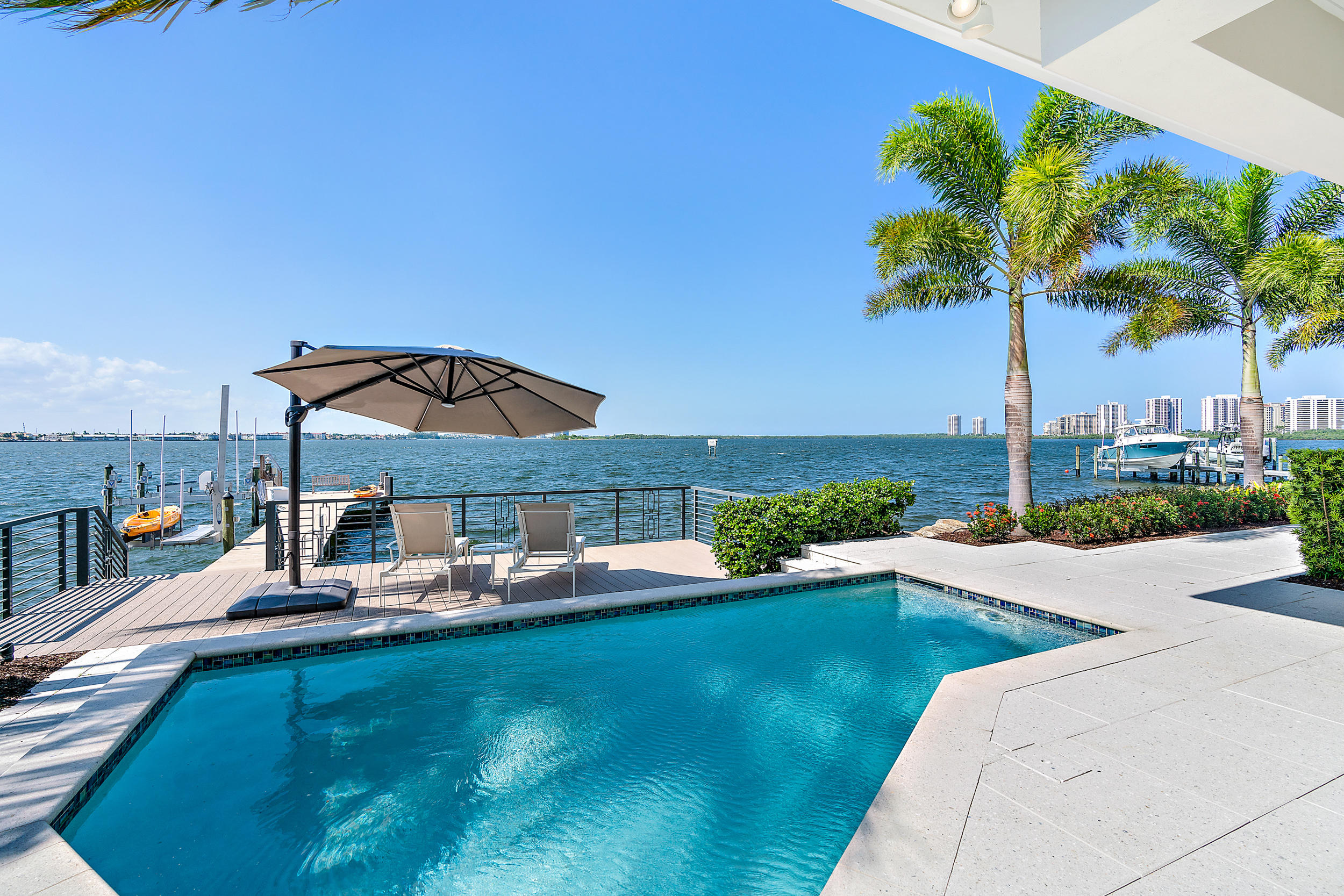 PINE POINT - Residential