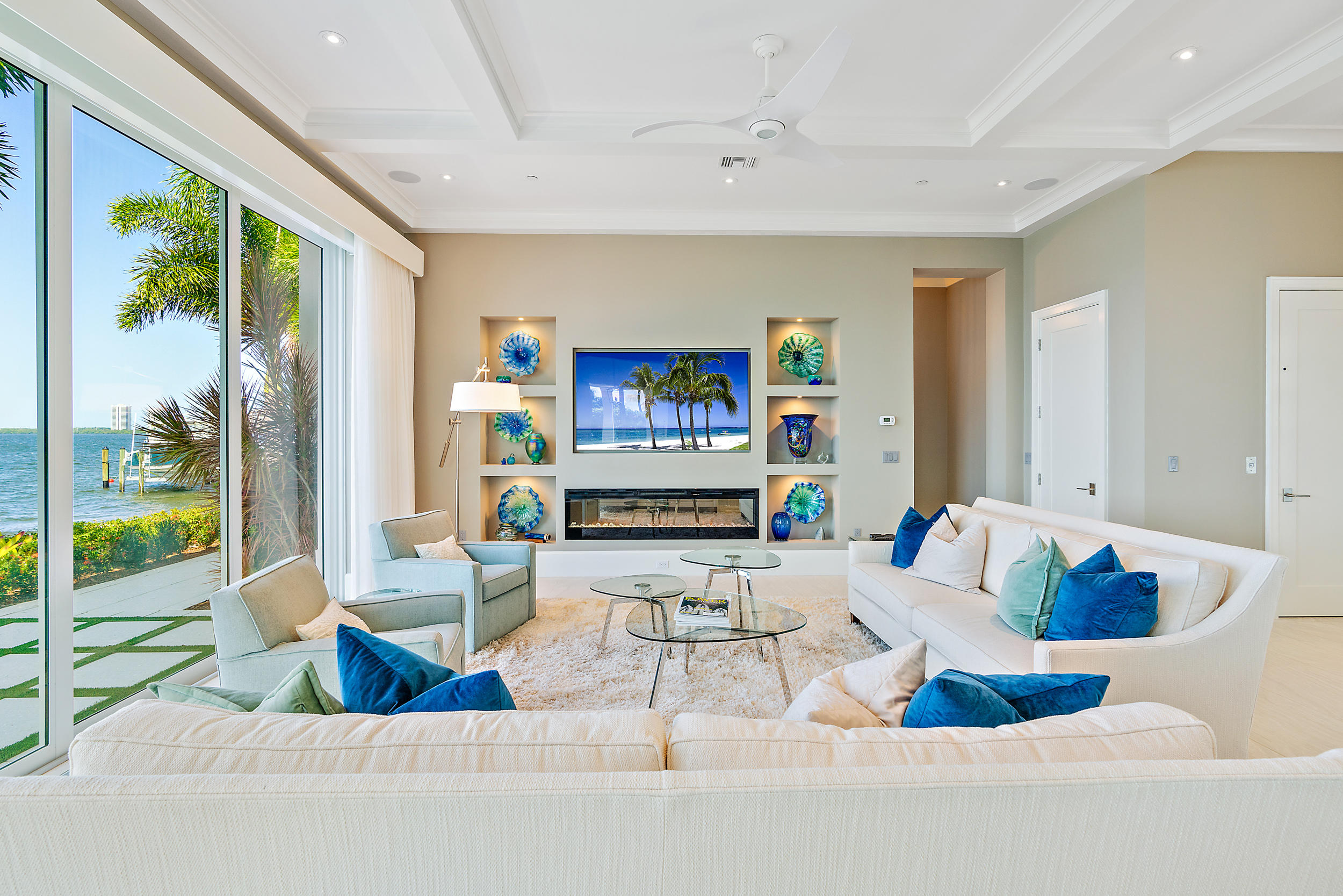 PINE POINT - Residential