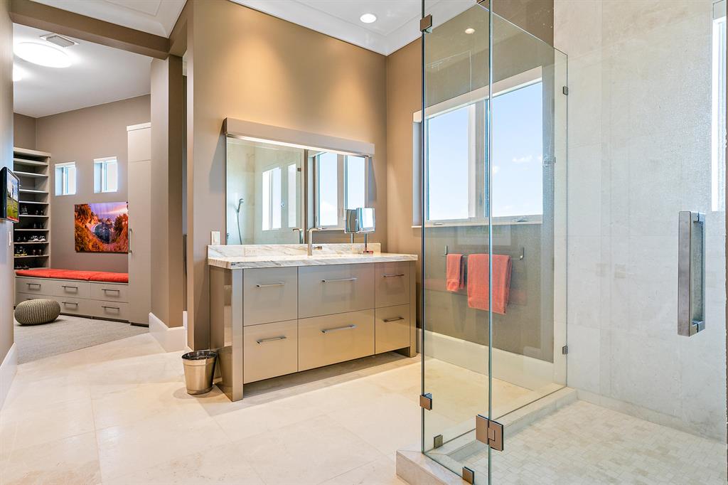 PINE POINT - Residential