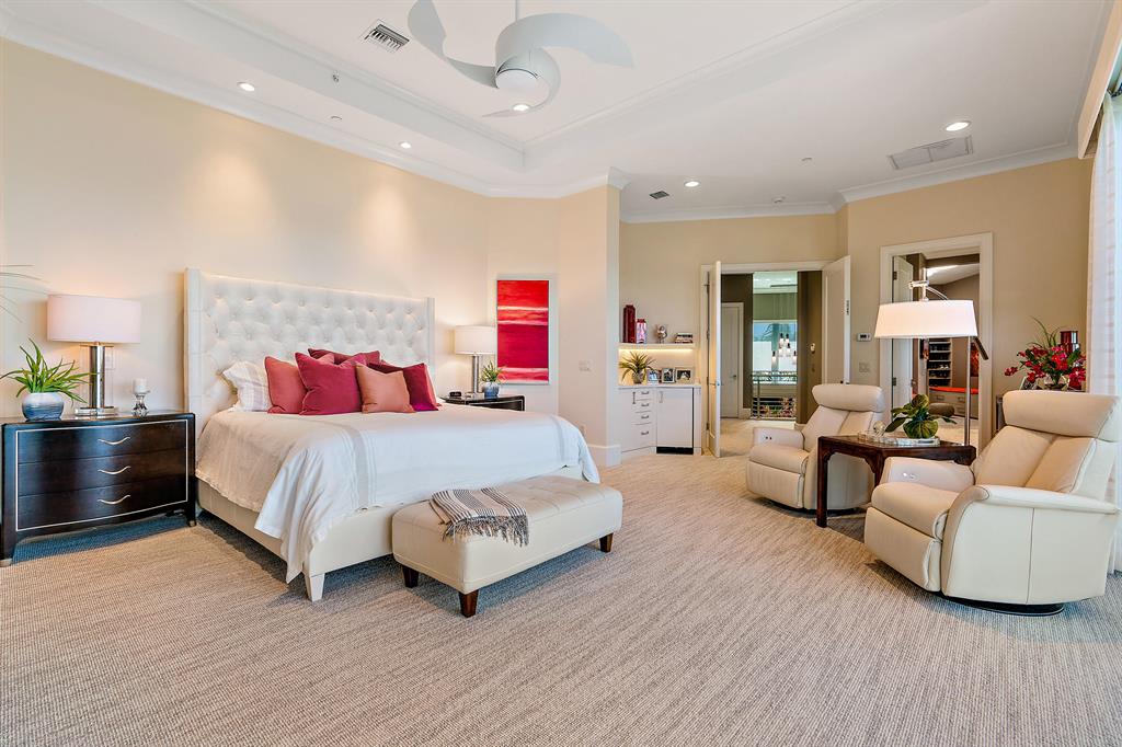 PINE POINT - Residential