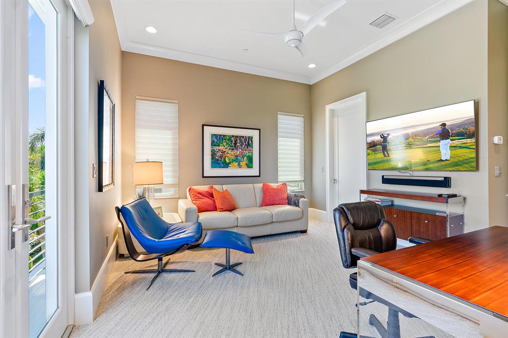 PINE POINT - Residential