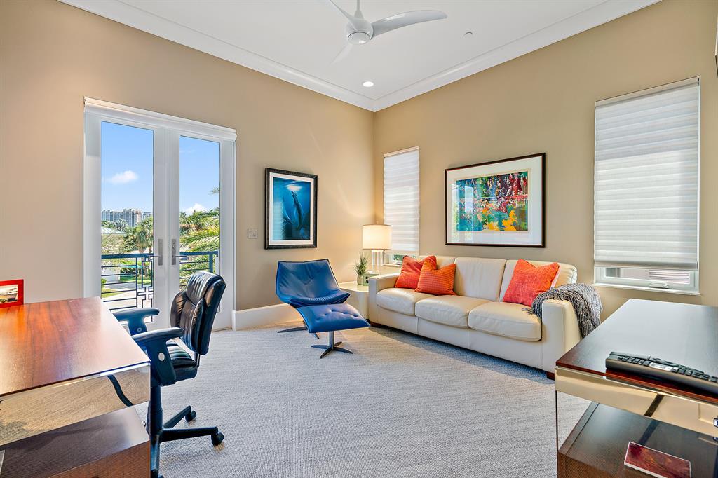 PINE POINT - Residential