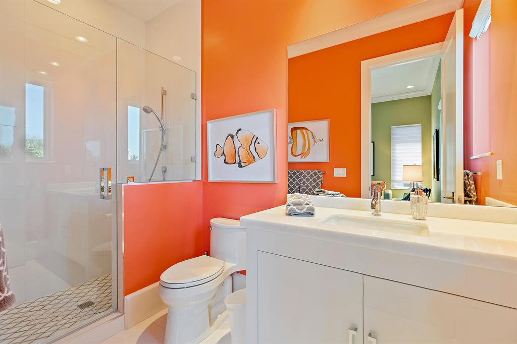 PINE POINT - Residential