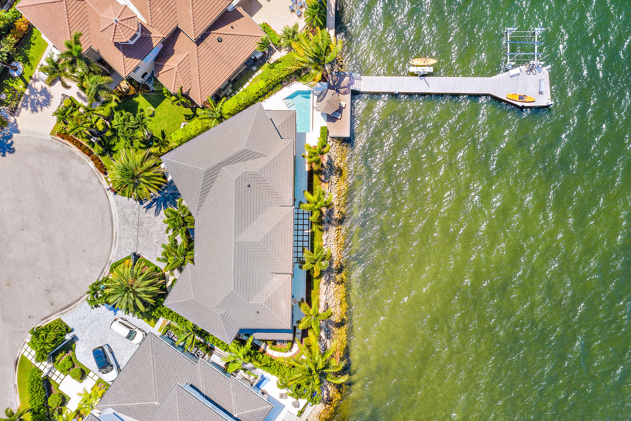 PINE POINT - Residential