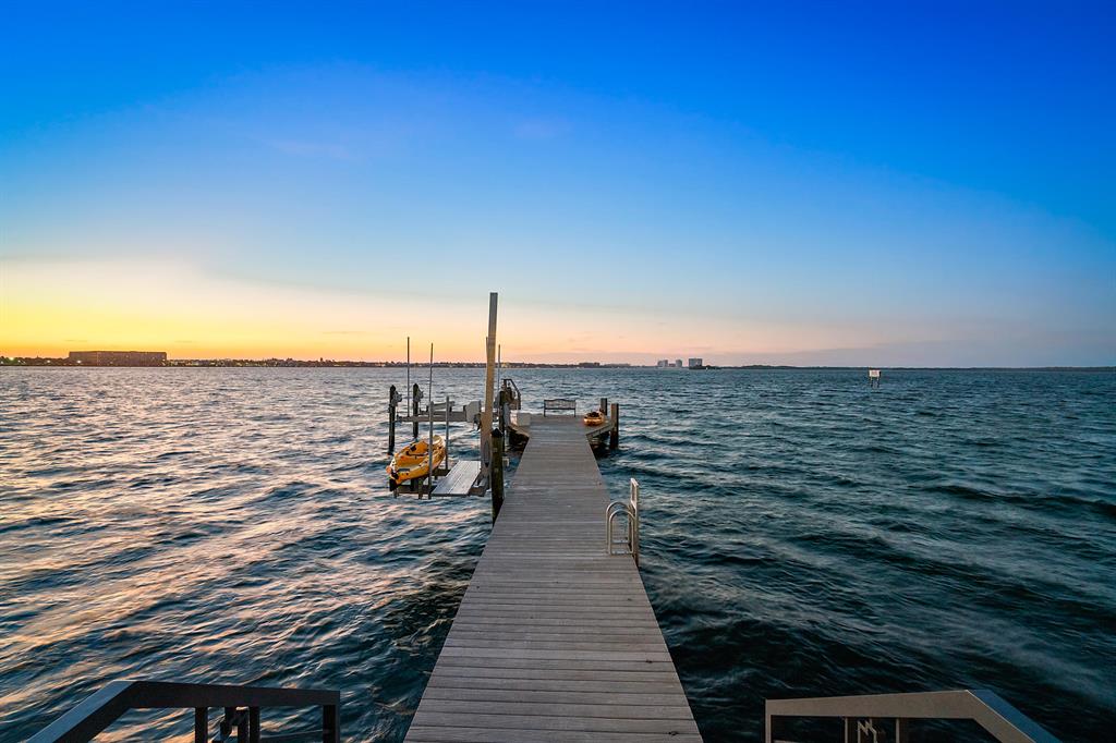 PINE POINT - Residential