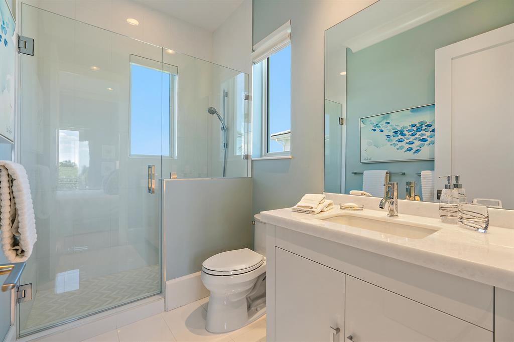 PINE POINT - Residential