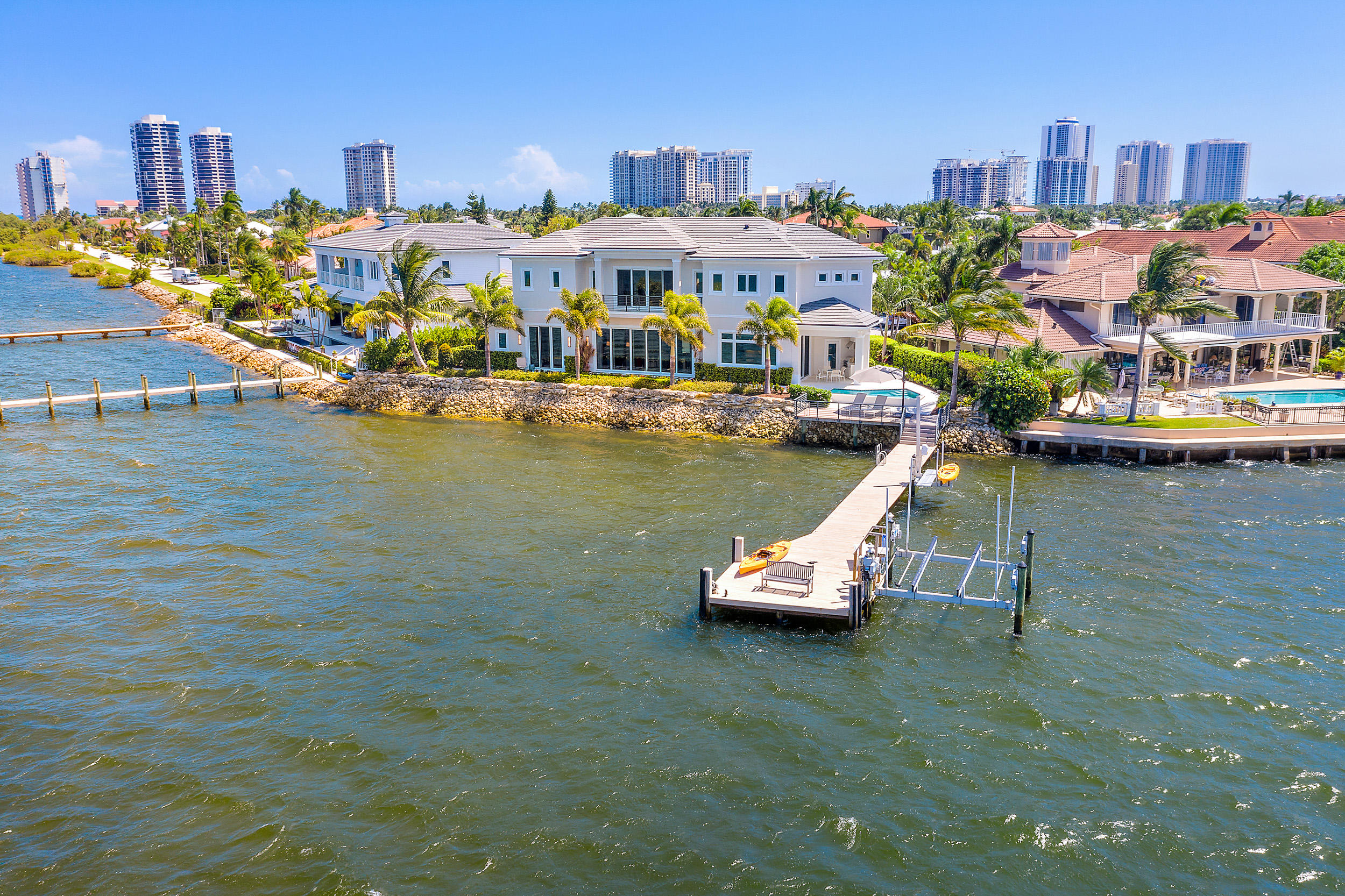 PINE POINT - Residential