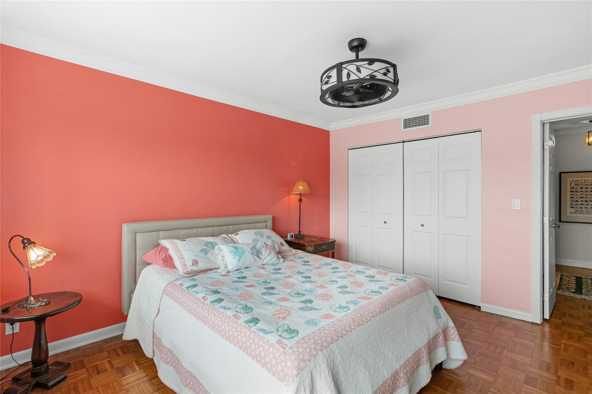 KENSINGTON ISLE - Residential