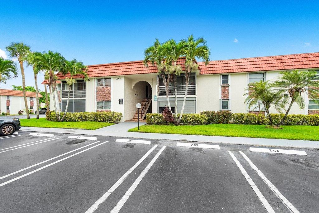 Photo of 22725 SW 66th Avenue #204, Boca Raton, FL 33428 (MLS # R11034081)