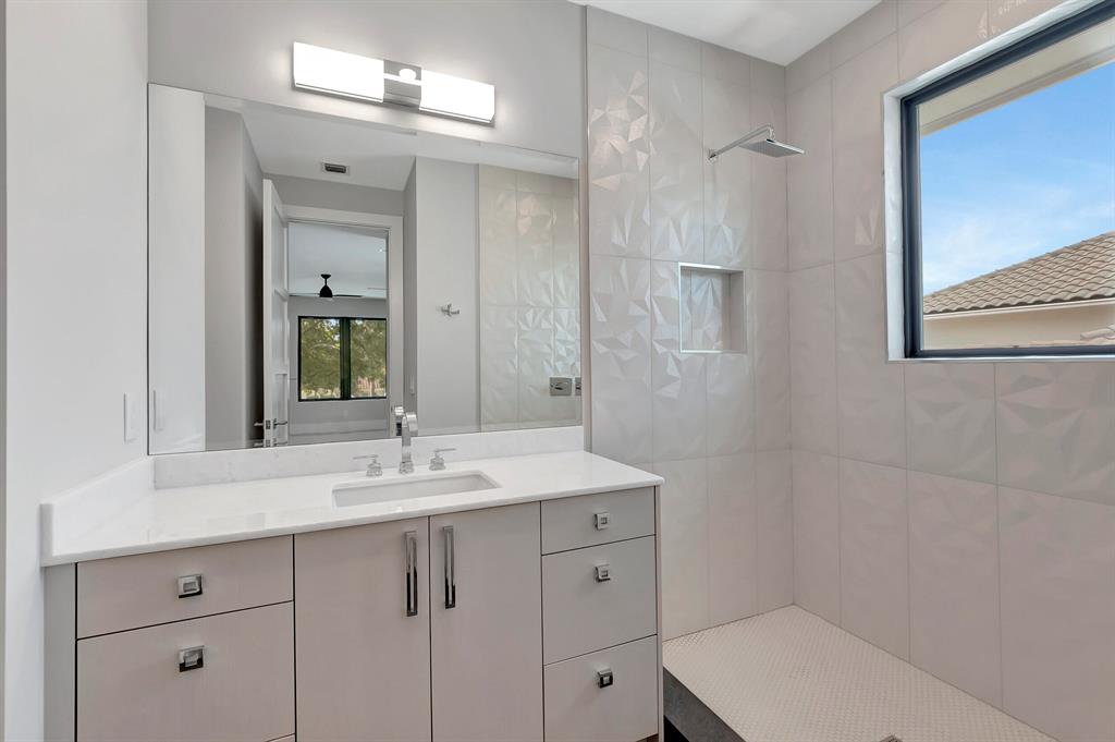 Hamptons - Residential