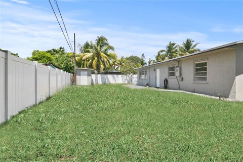 Tiny photo for 1010 NE 24TH Street, Pompano Beach, FL 33064 (MLS # B26085377)