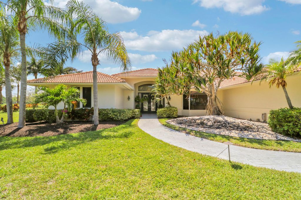 Photo of 8667 Steeplechase Drive, Palm Beach Gardens, FL 33418 (MLS # B26027893)