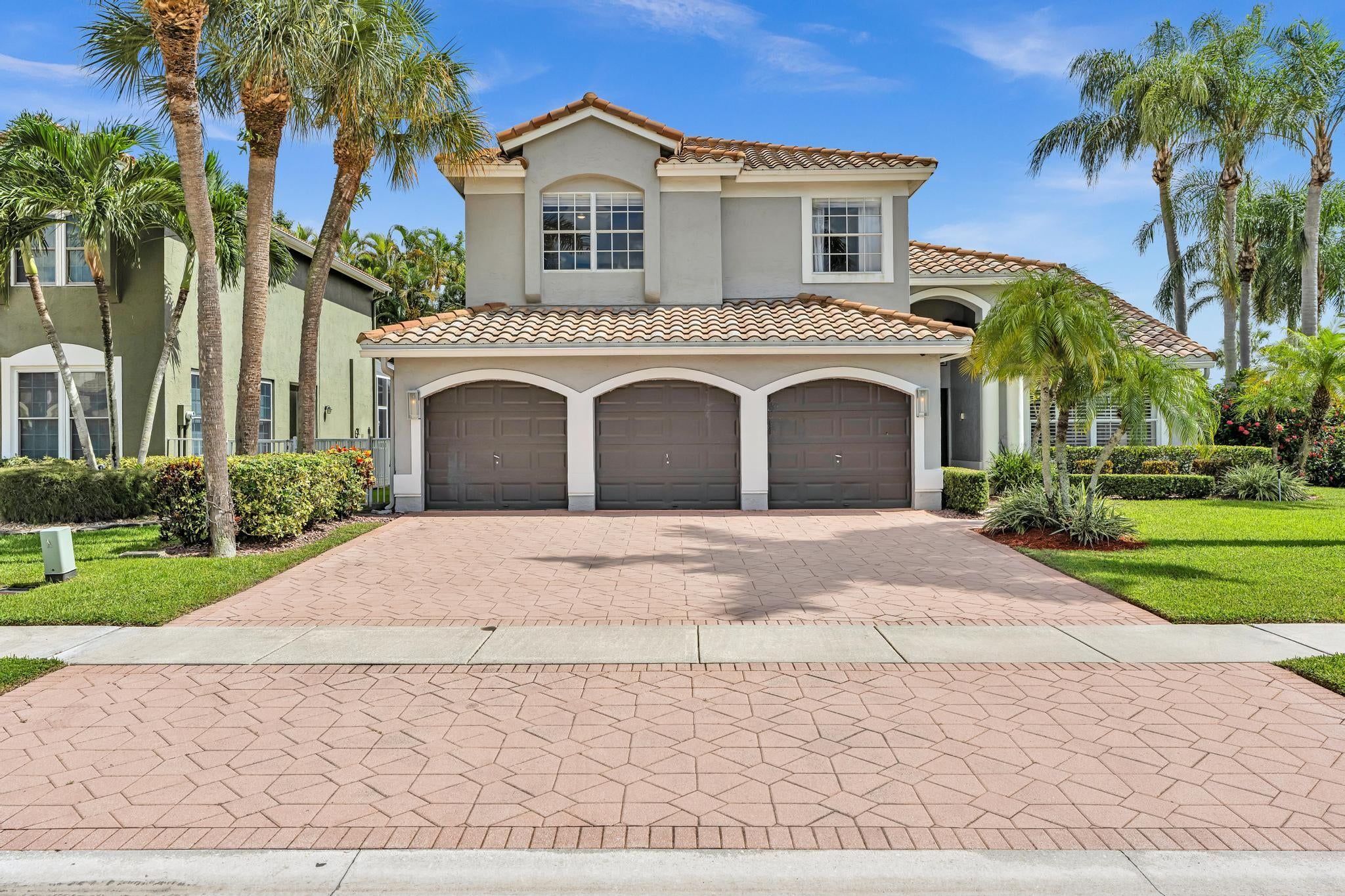 10823 Tea Olive Lane