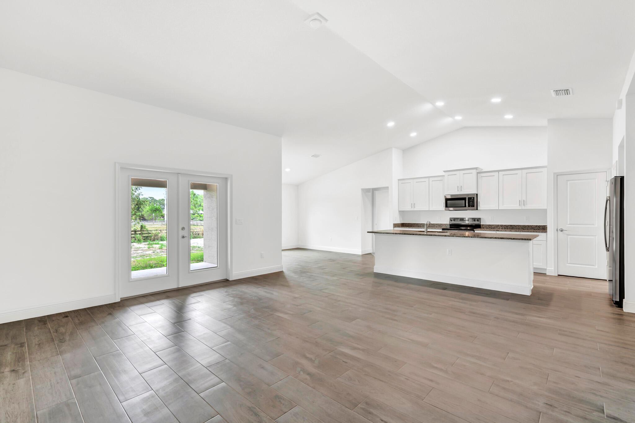 The Acreage - Residential