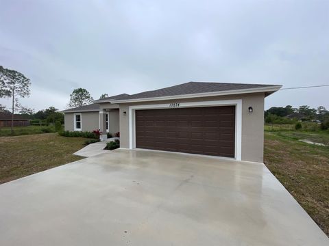 A home in Loxahatchee