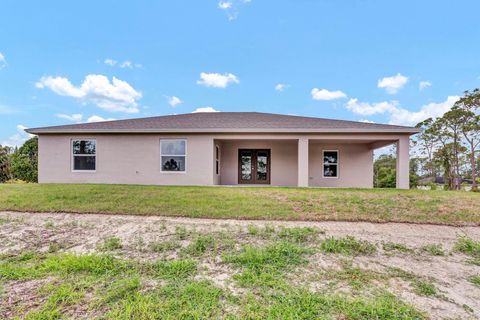 A home in Loxahatchee