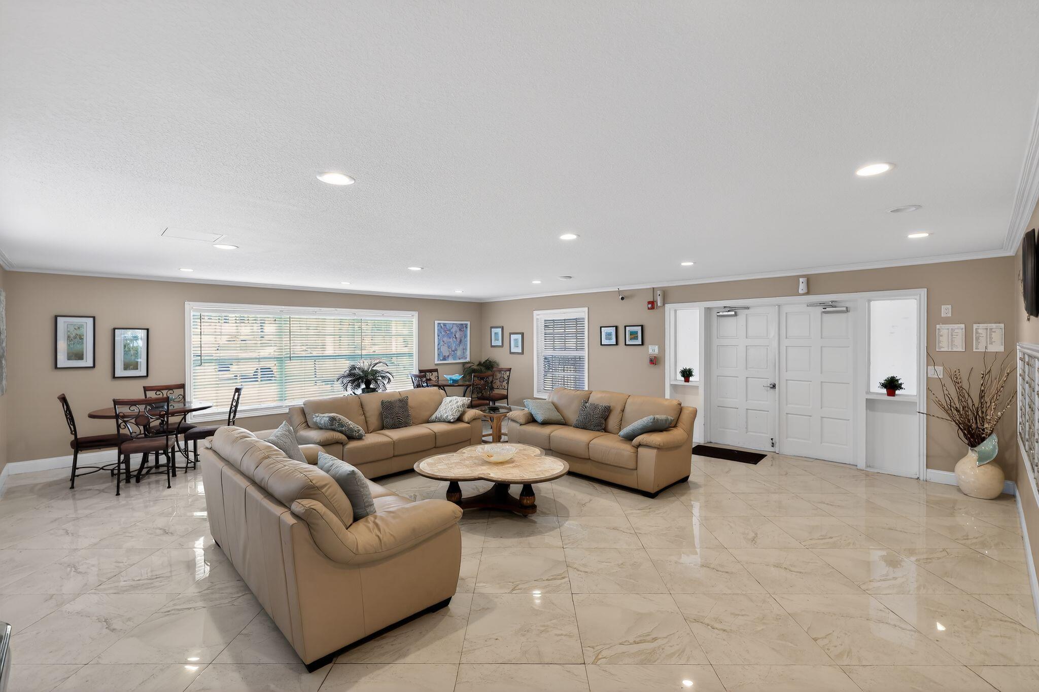 NORTH LEISURE GARDENS CONDO - Residential