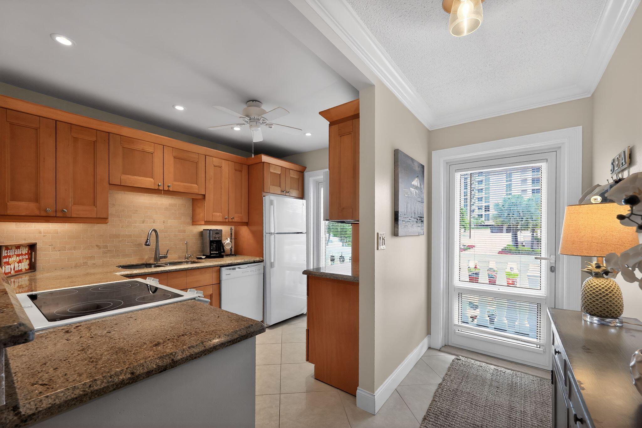 NORTH LEISURE GARDENS CONDO - Residential