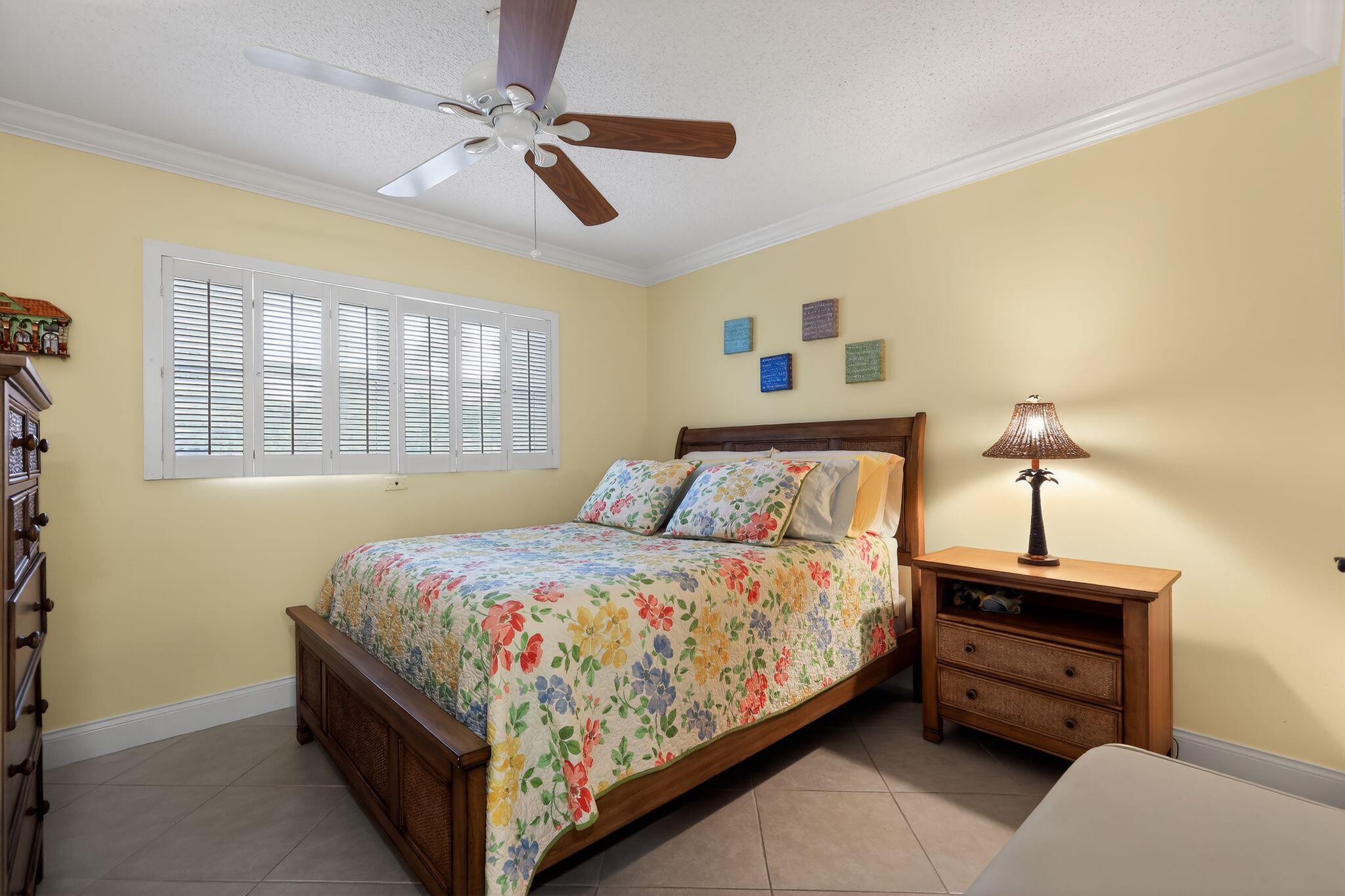 NORTH LEISURE GARDENS CONDO - Residential