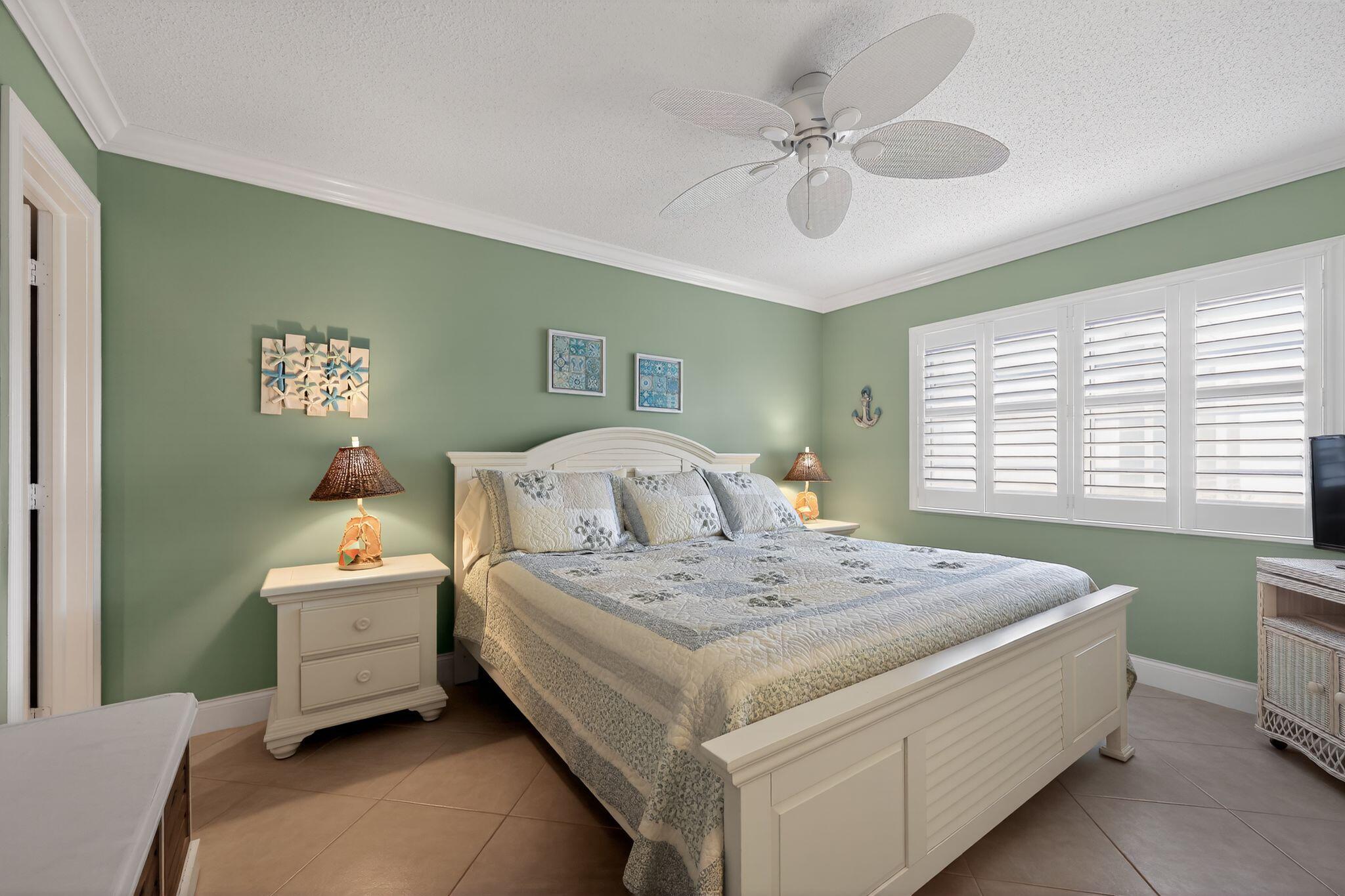 NORTH LEISURE GARDENS CONDO - Residential