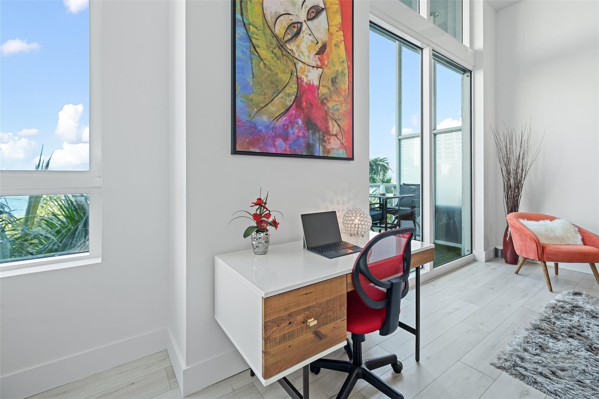 QUANTUM ON THE BAY - Residential