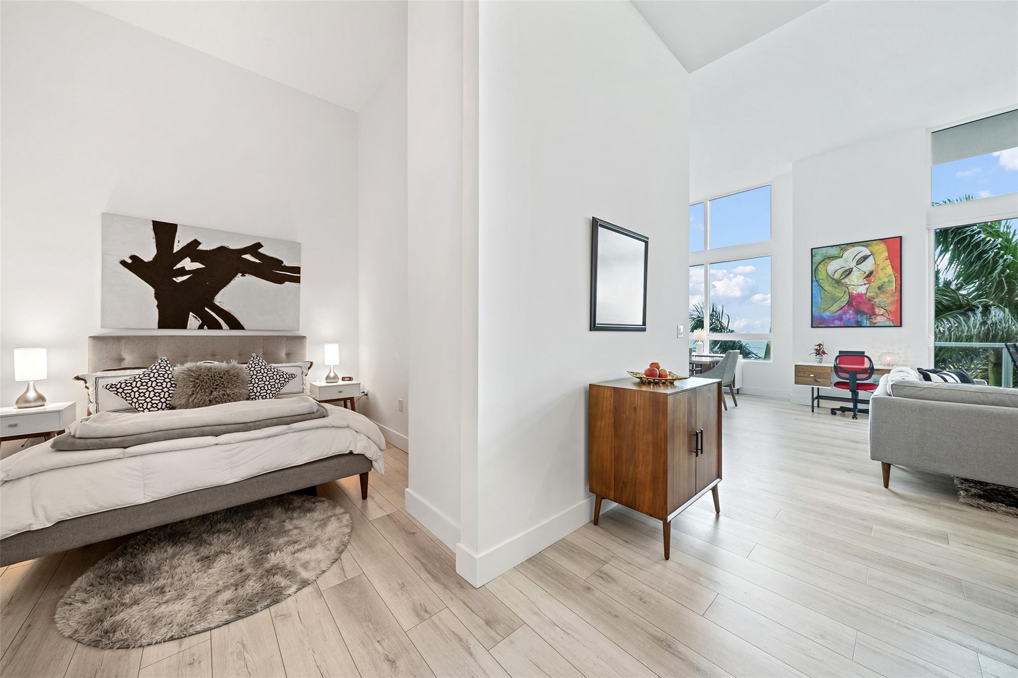 QUANTUM ON THE BAY - Residential