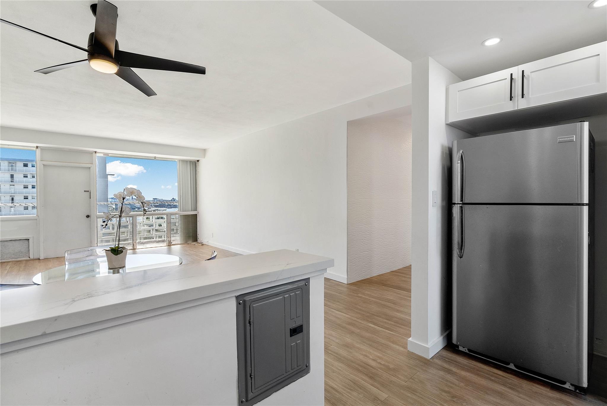 Breakwater Towers CO-OP - Residential