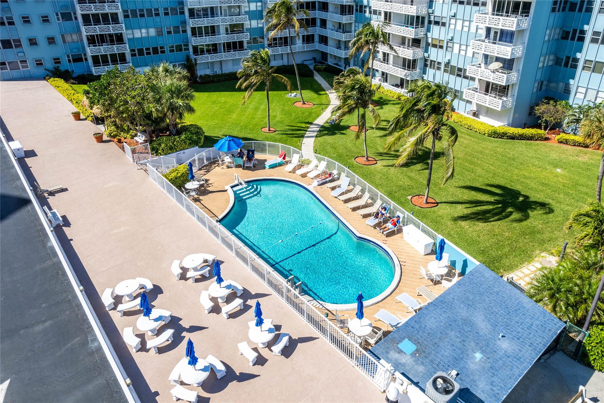 Breakwater Towers CO-OP - Residential