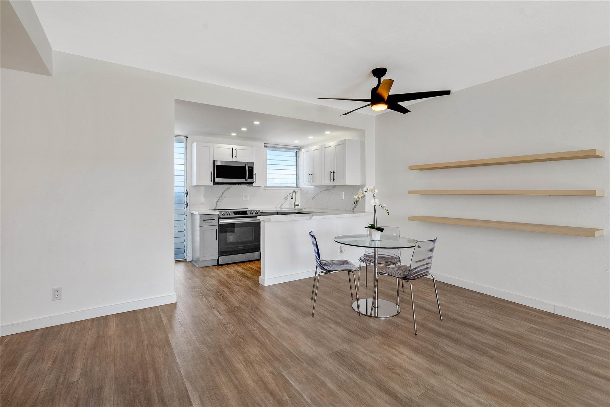 Breakwater Towers CO-OP - Residential