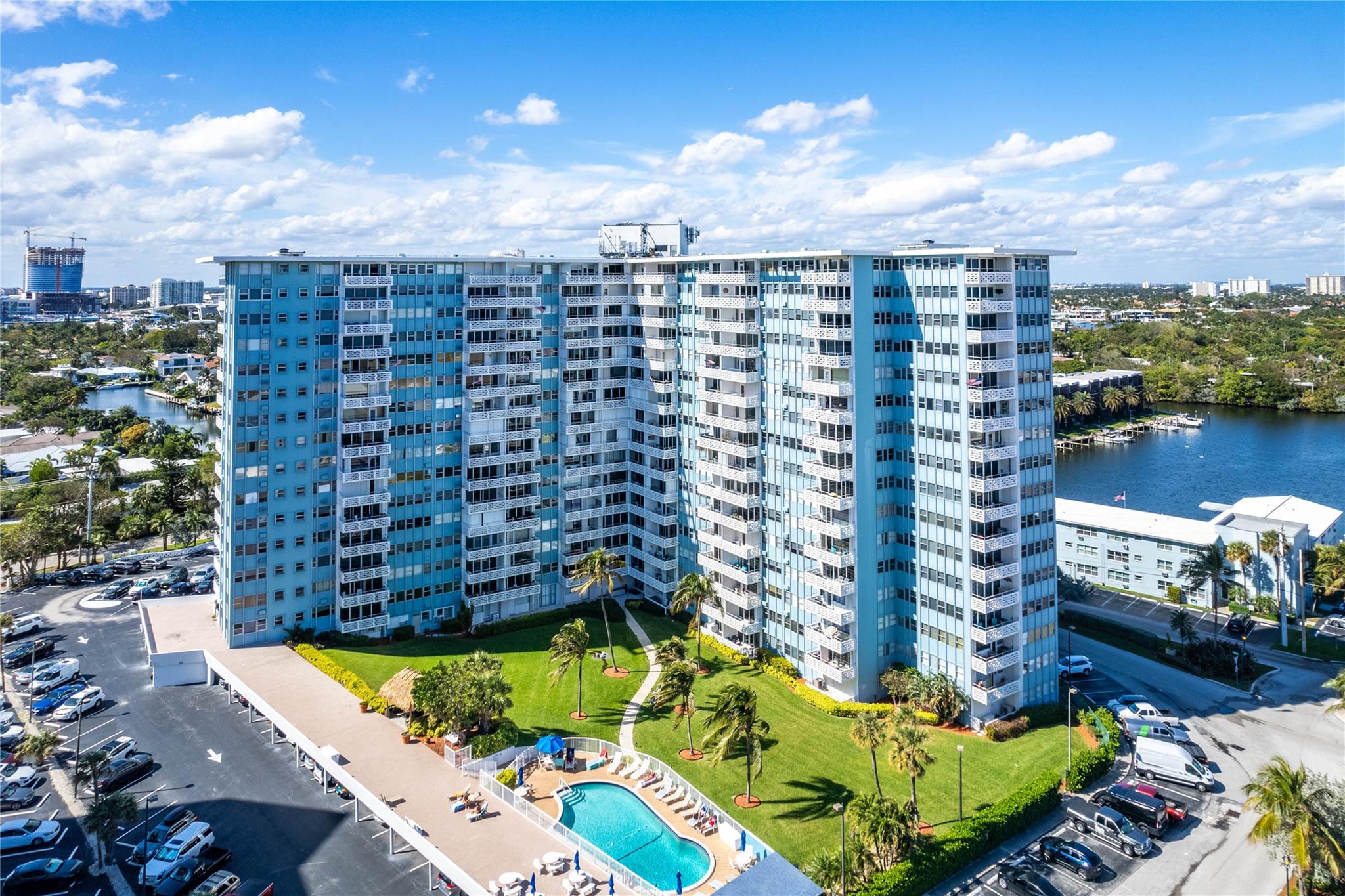 Breakwater Towers CO-OP - Residential