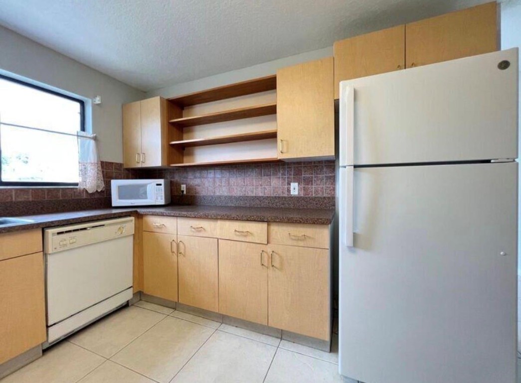 COUNTRYSIDE AT WELLEBY - Residential