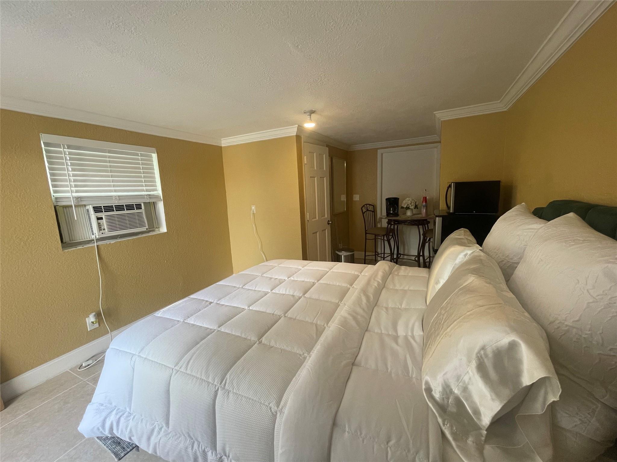 Vera Villas 2nd Sec 48-47 - Residential Lease