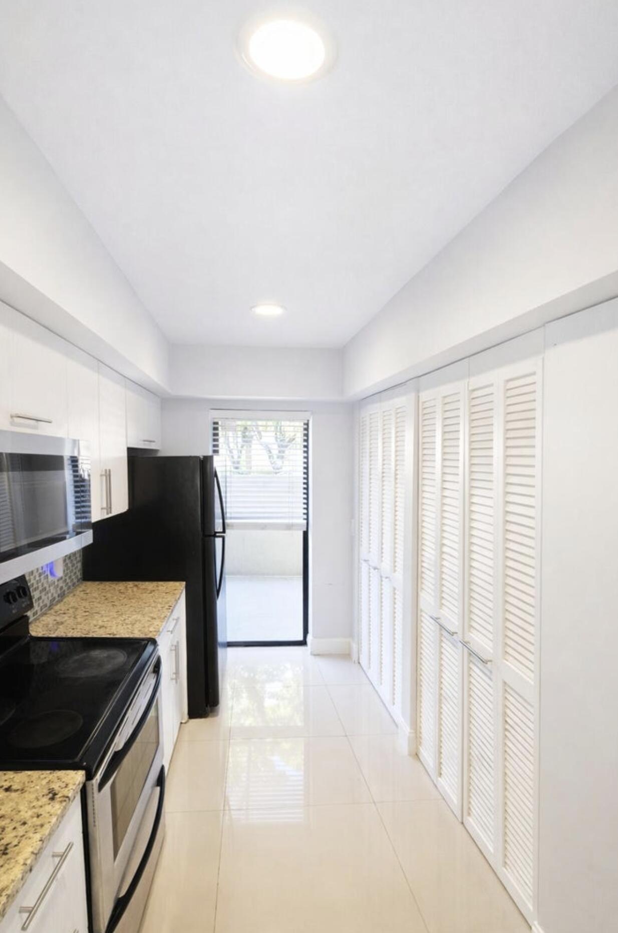 TOWNHOUSES OF CORAL SPRINGS - Residential