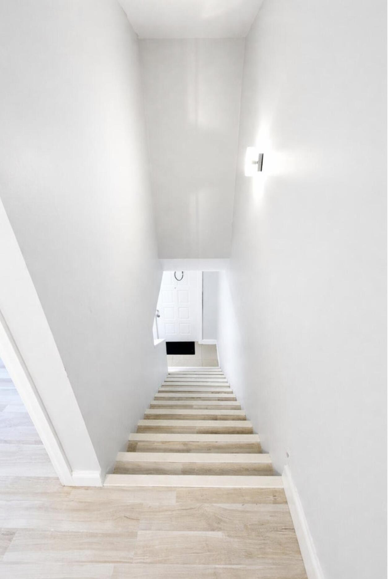 TOWNHOUSES OF CORAL SPRINGS - Residential