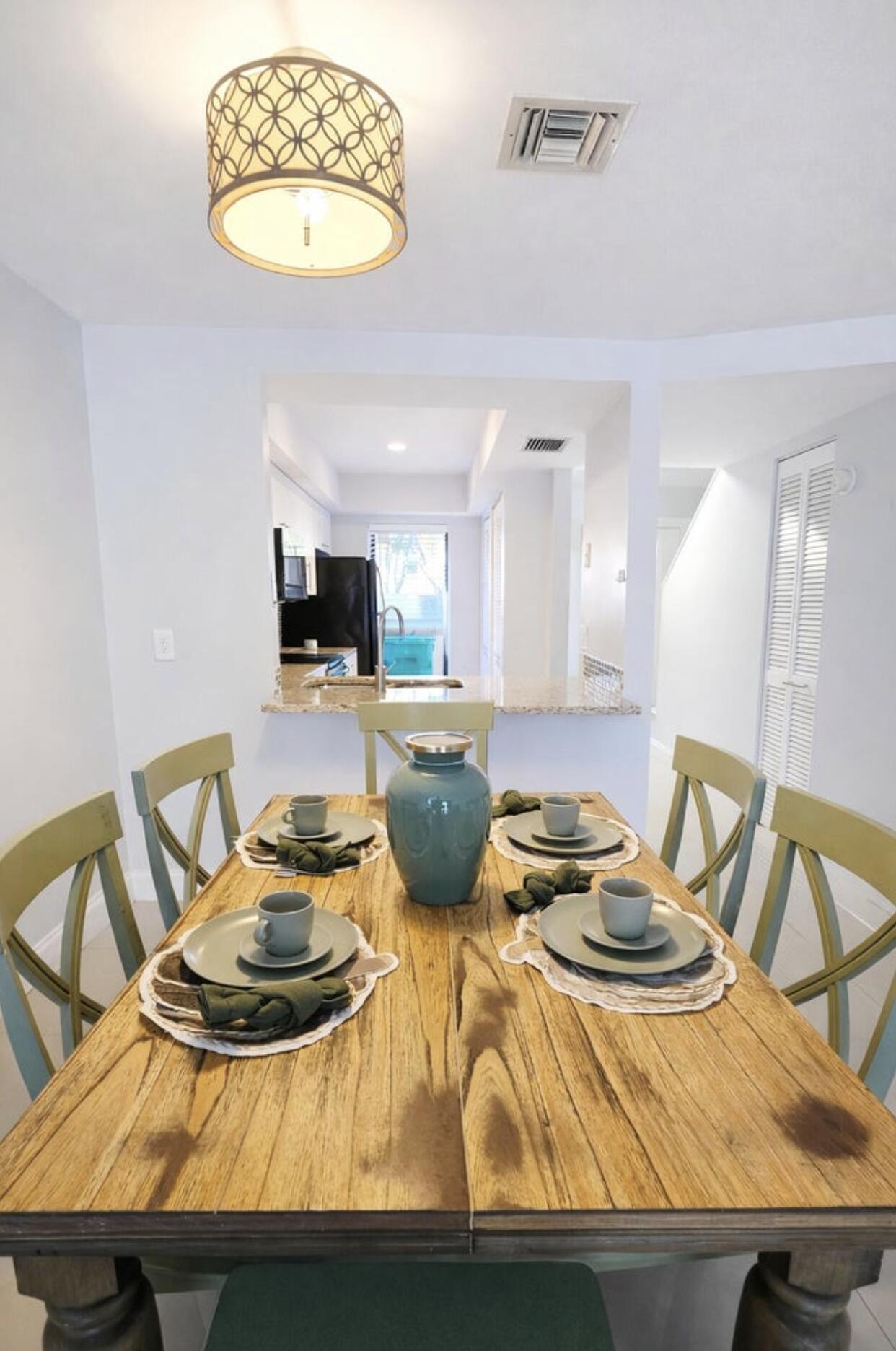 TOWNHOUSES OF CORAL SPRINGS - Residential