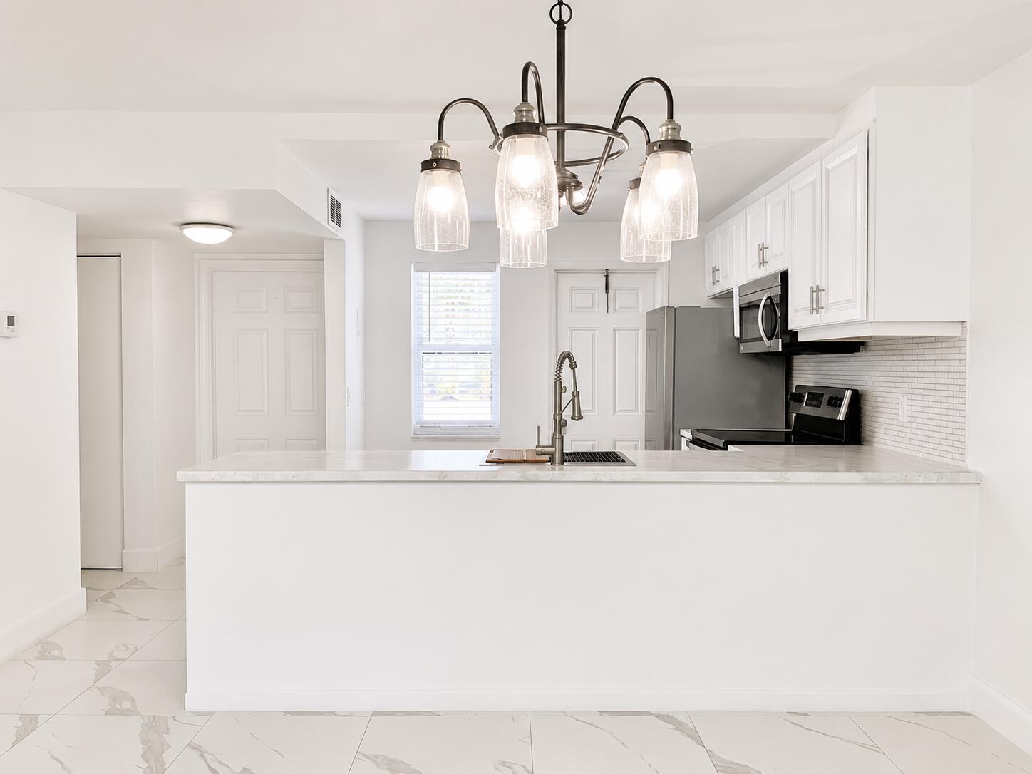600 NE 2ND Street 105