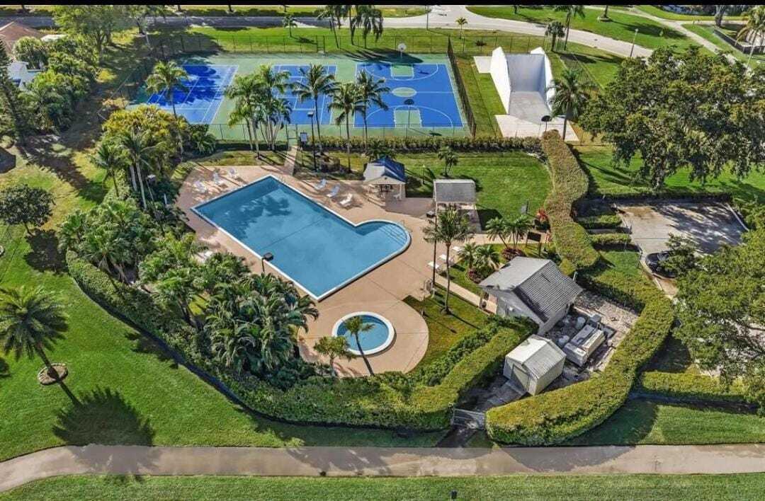 COUNTRY PARK AT BOCA RATON III - Residential