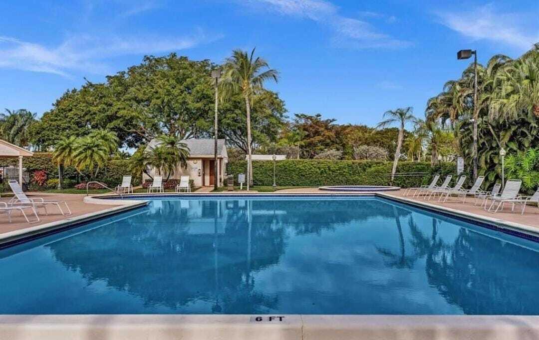 COUNTRY PARK AT BOCA RATON III - Residential